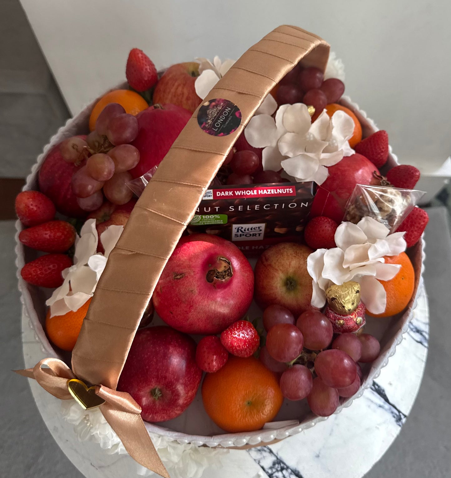 Fresh fruit basket, large