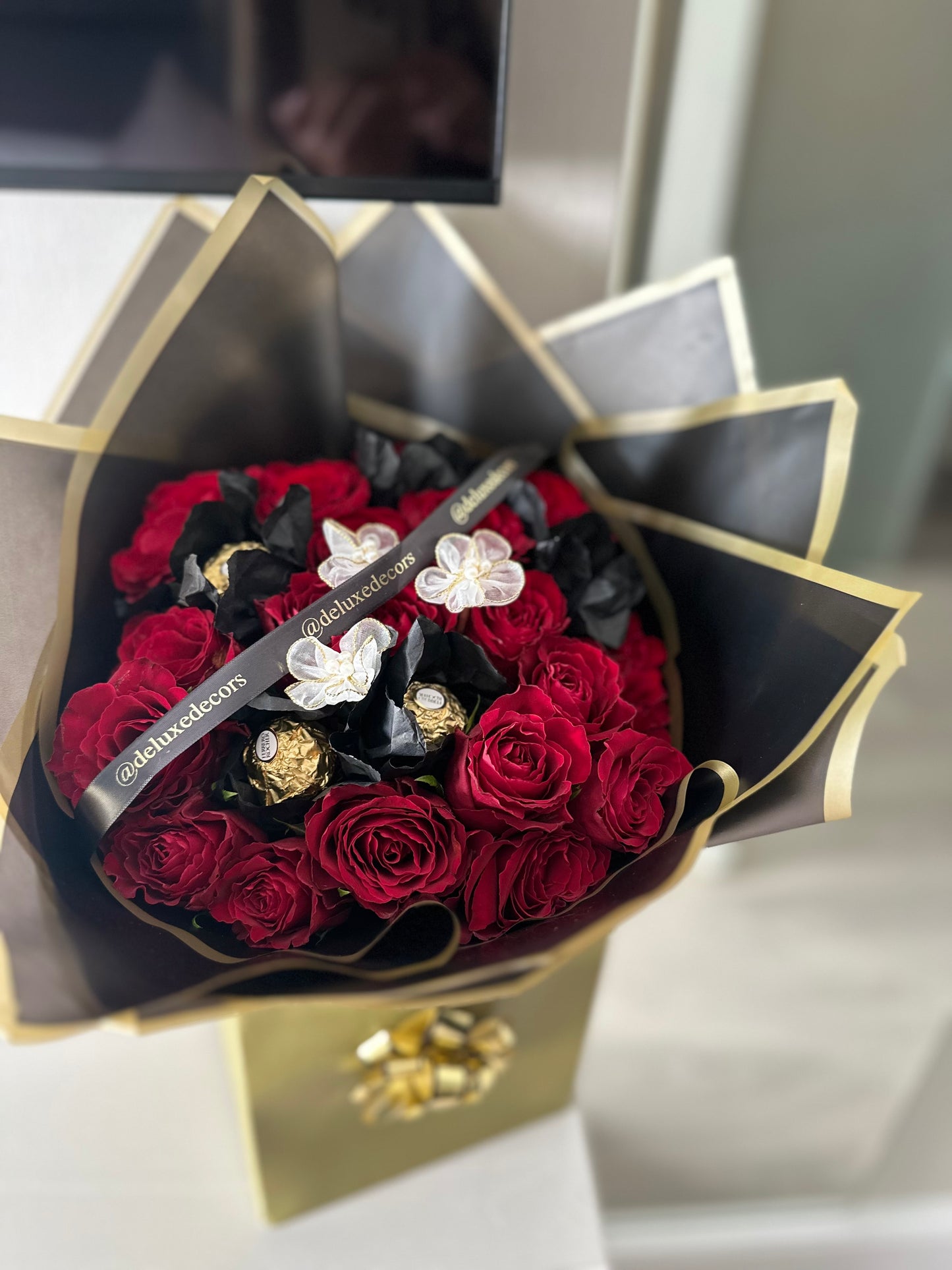 Sweet flower box or bouquet