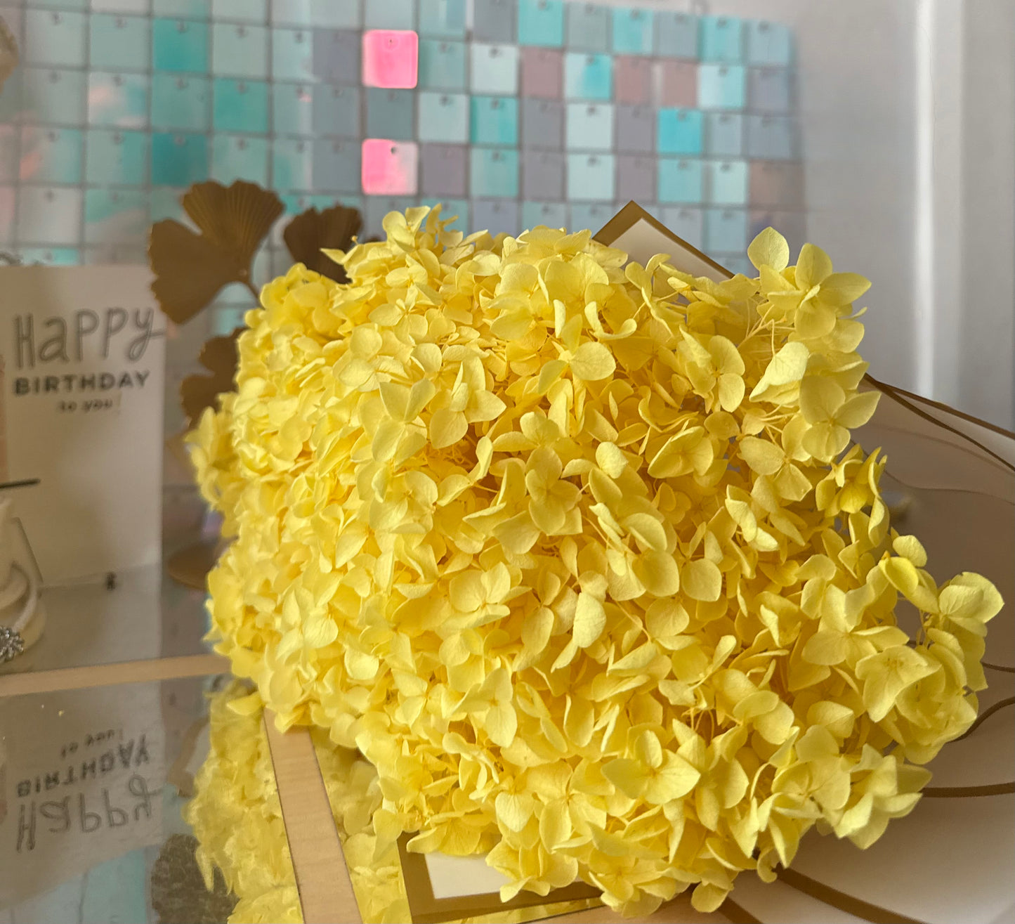 Preserved hydrangea - yellow