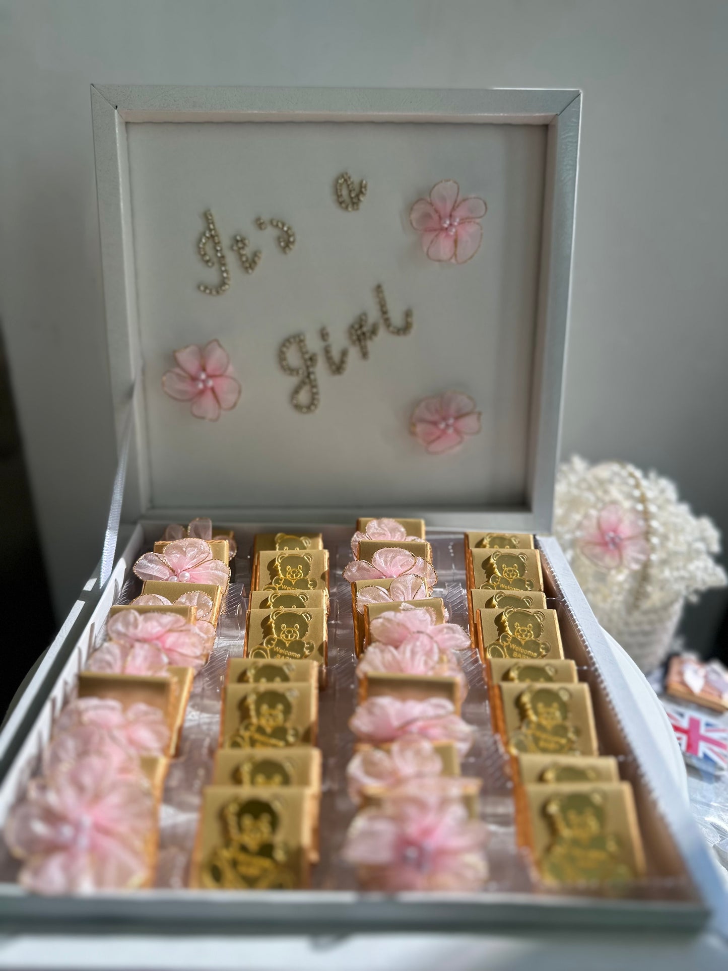 32pc personalized chocolate gift box